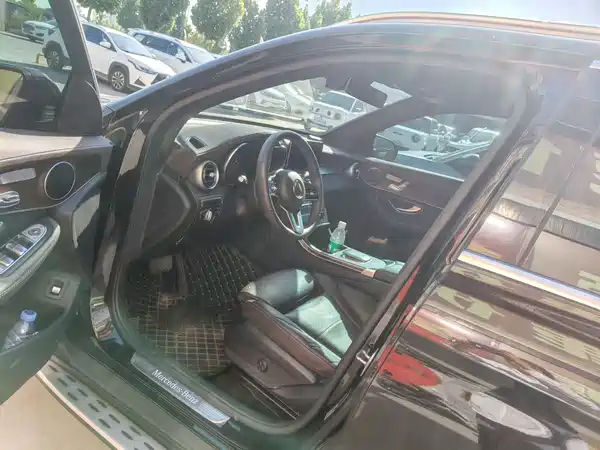 Mercedes-Benz GLC 2021