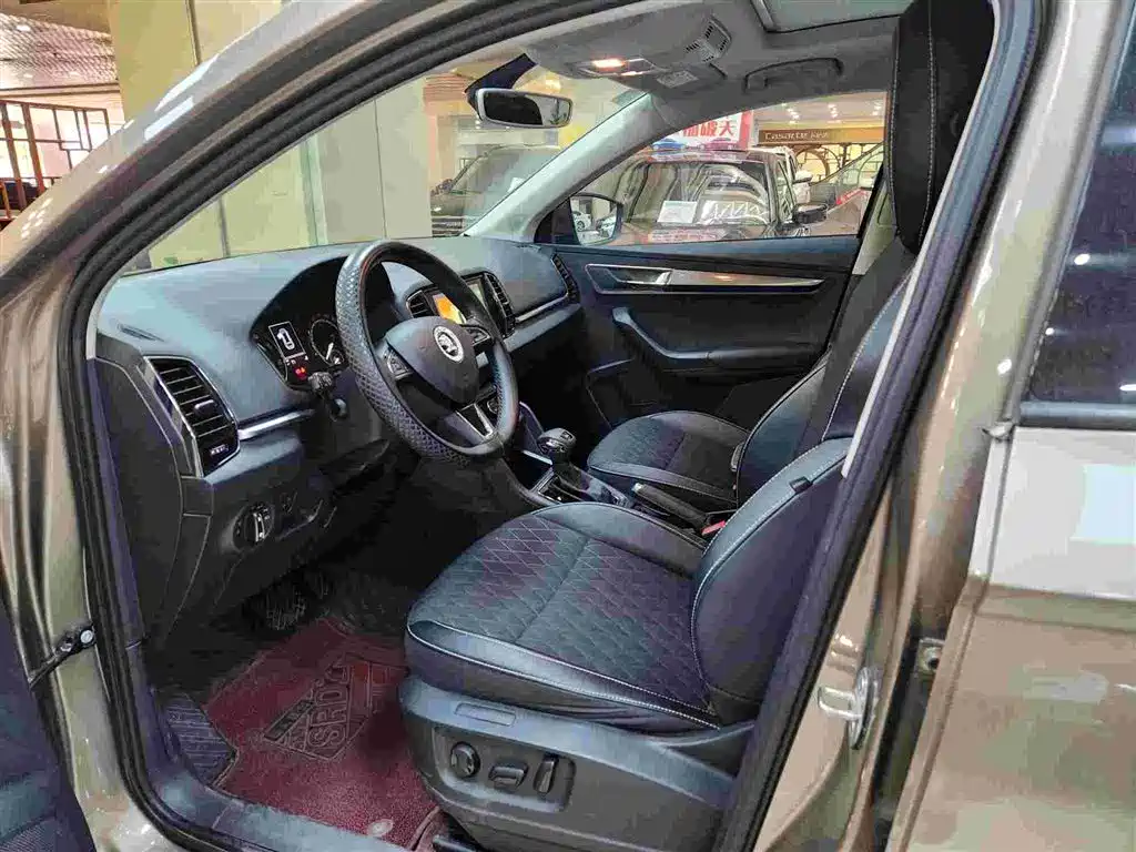 Skoda Karoq 2020 — фото 4