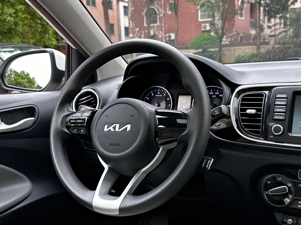 Kia Pegas 2021 — фото 19