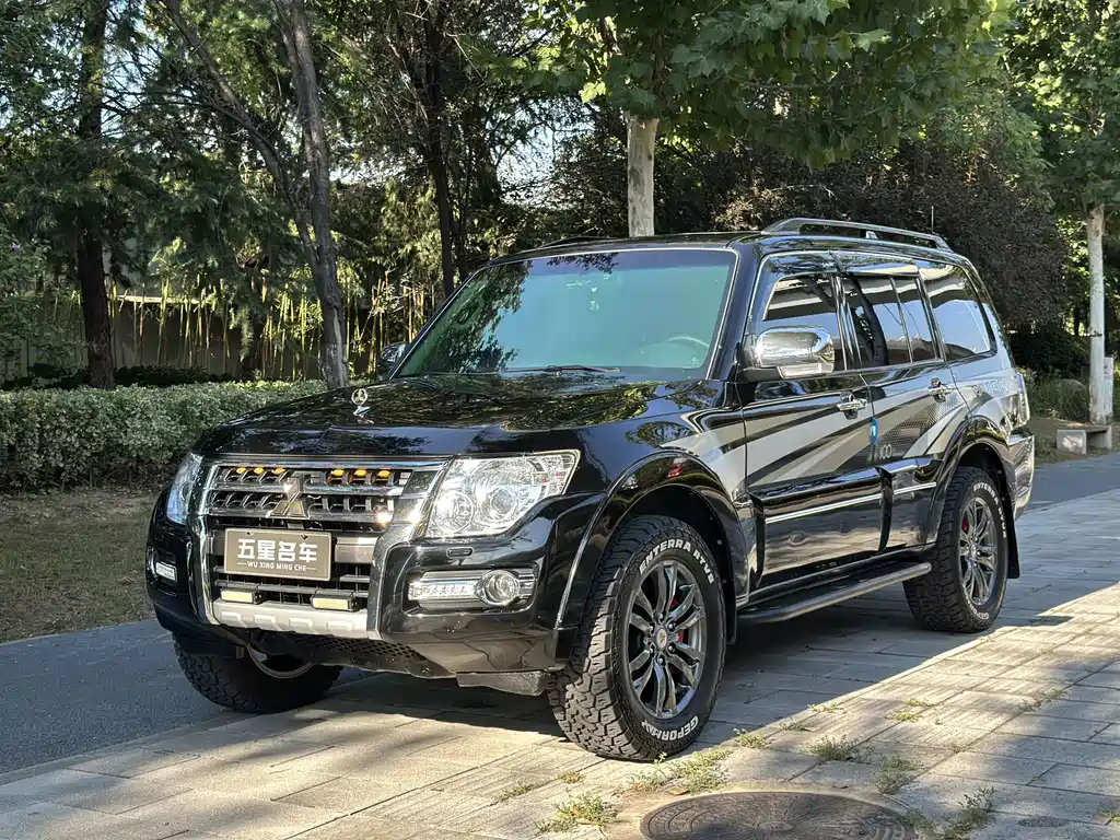 Mitsubishi Pajero 2019 — фото 1