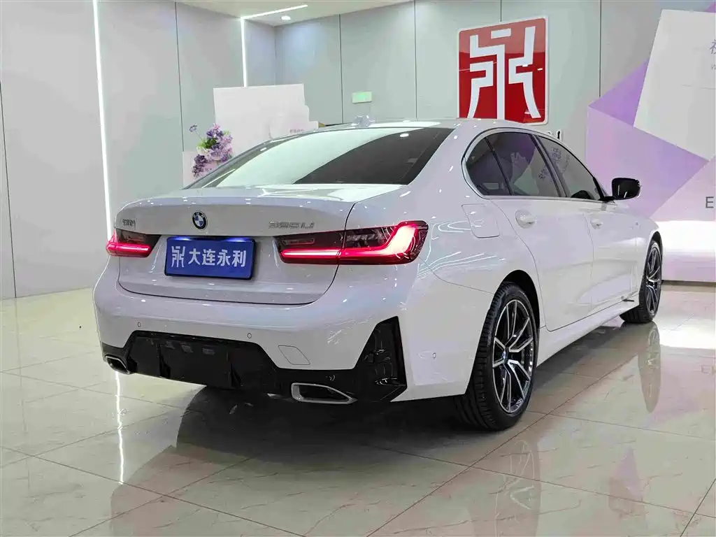 BMW 3 Series 2025