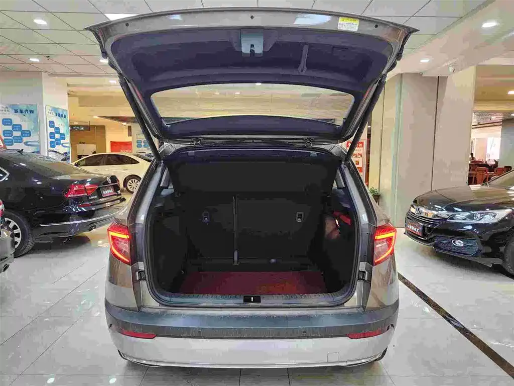 Skoda Karoq 2020 — фото 16