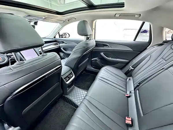 Hongqi H5 2024