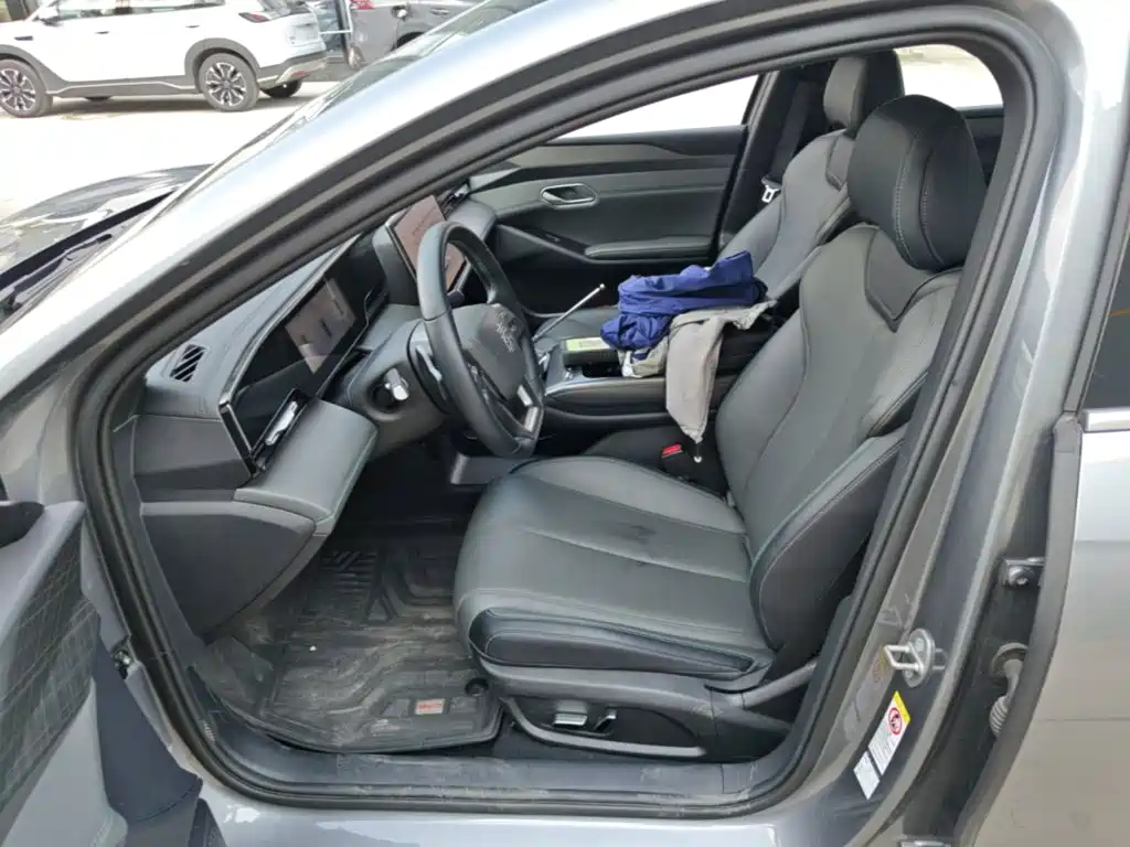 BYD Qin L 2025 — фото 15