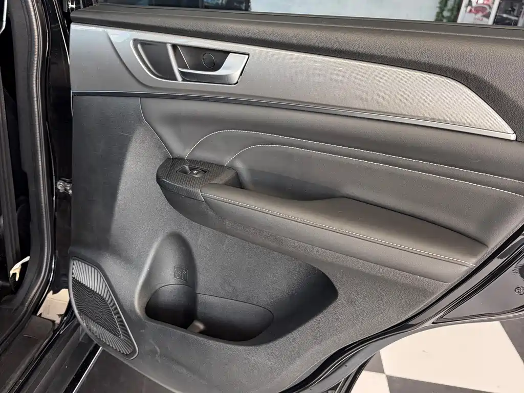 Haval M6 2022 — фото 13