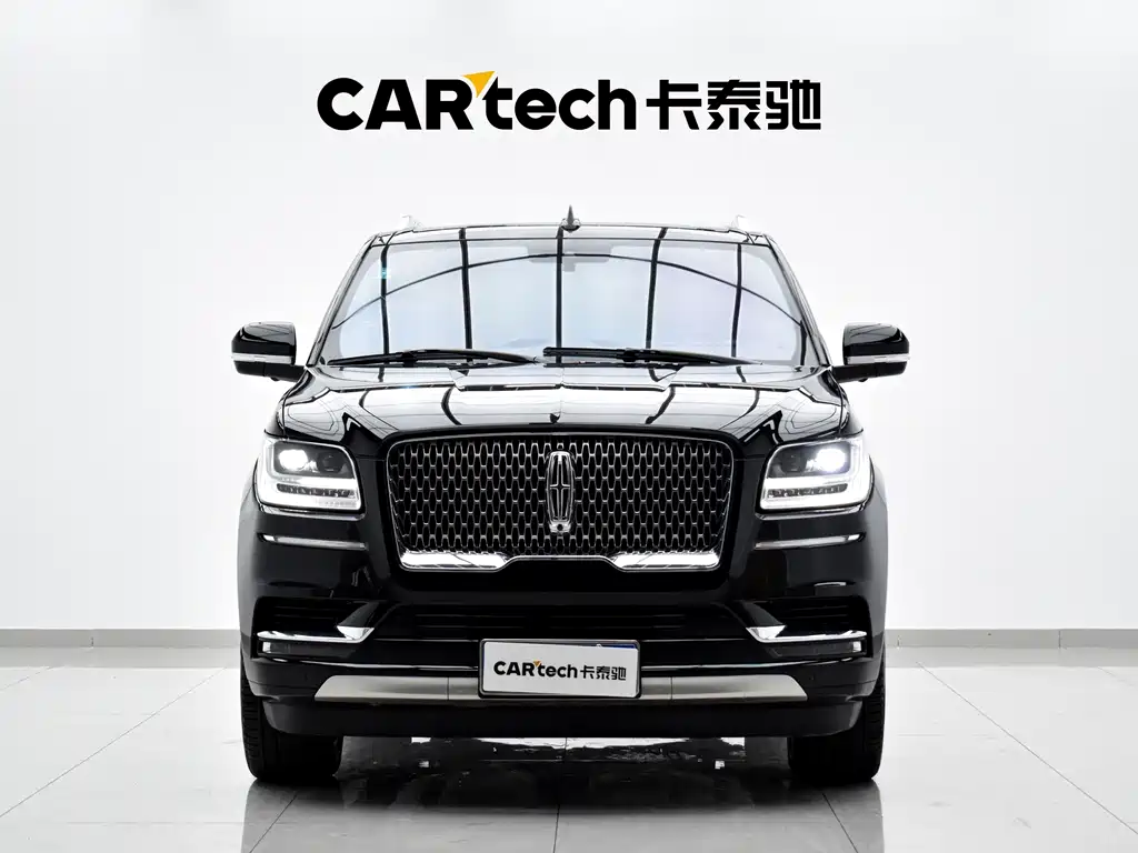 Lincoln Navigator 2019 — фото 2