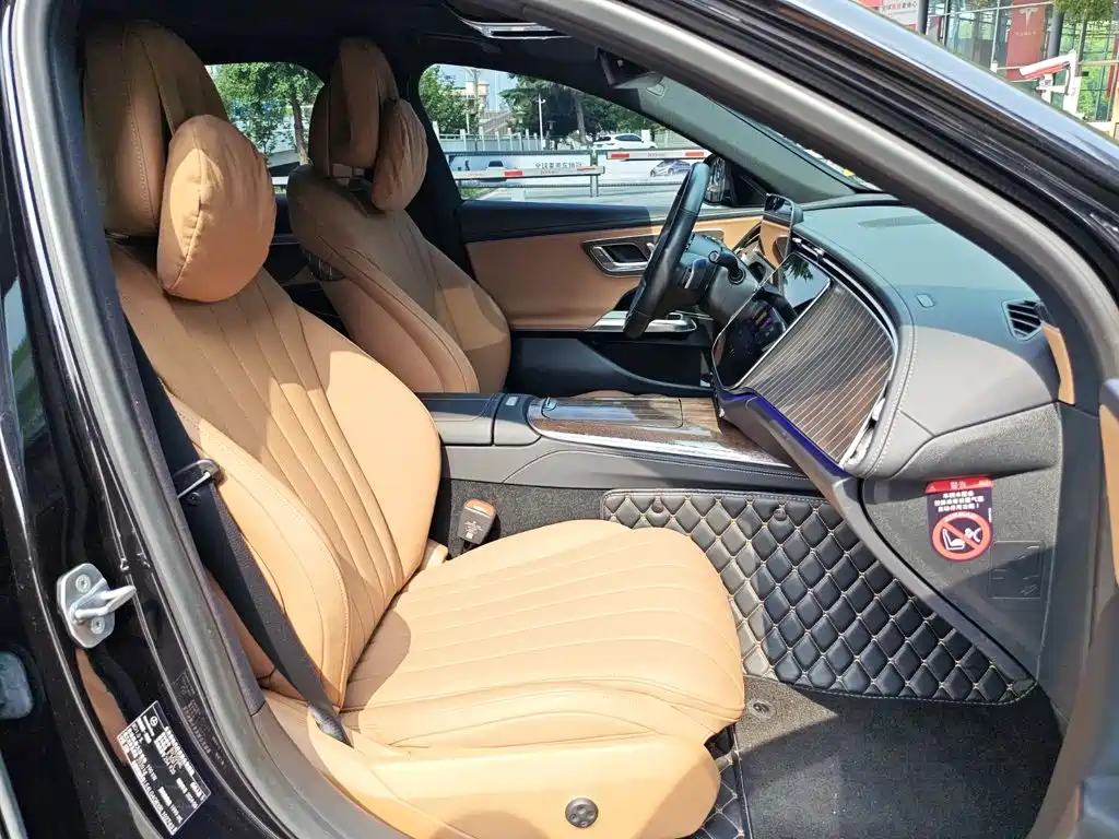 Mercedes-Benz E-Class 2024 — фото 30