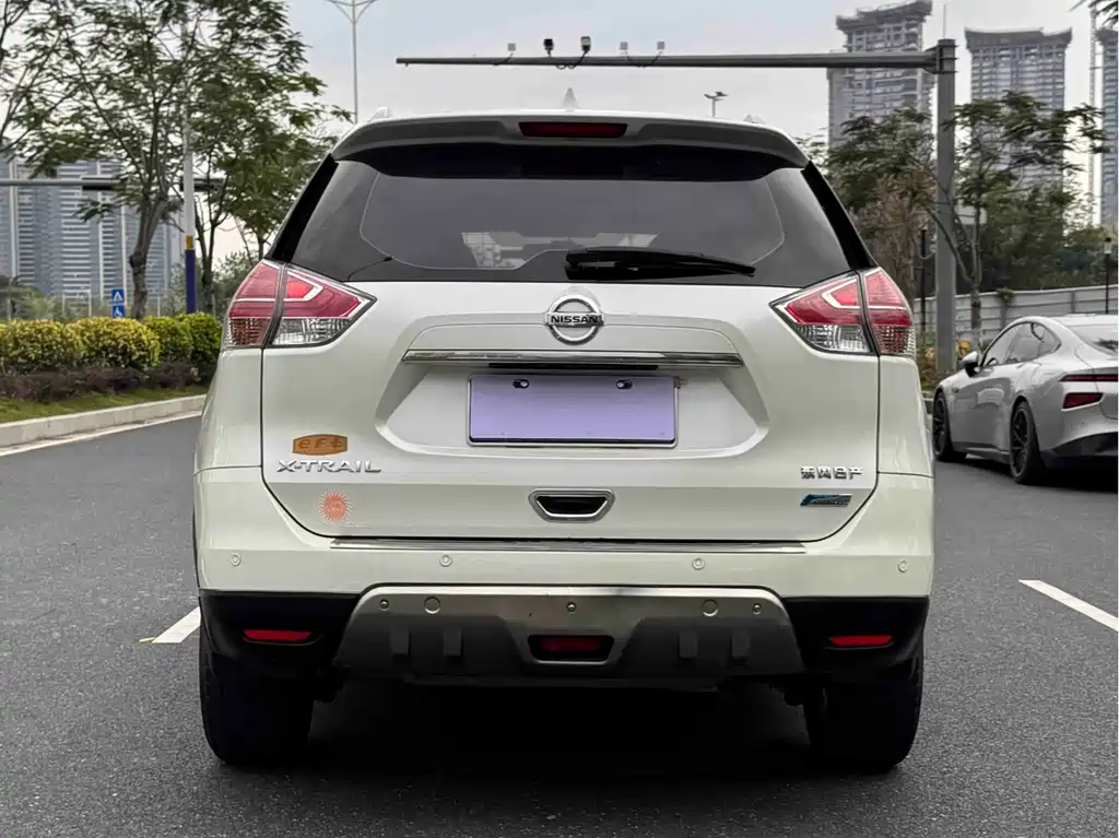 Nissan X-Trail 2016 — фото 12
