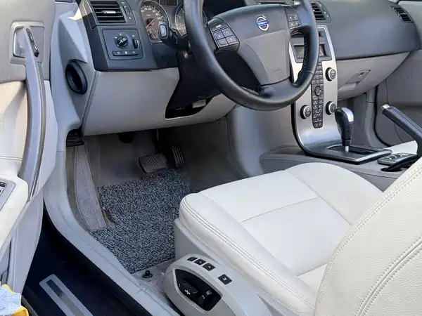 Volvo C70 2008