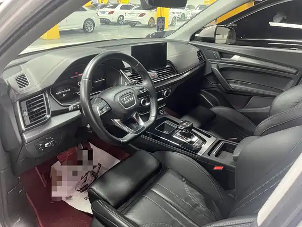 Audi Q5L 2022