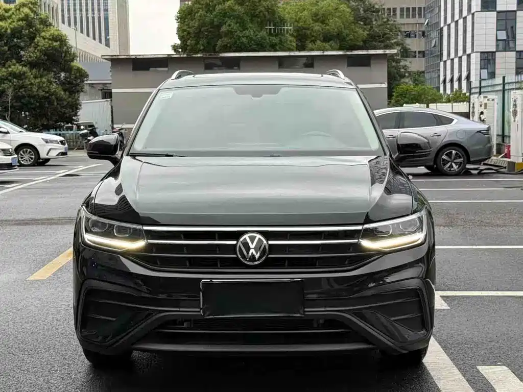 Volkswagen Tiguan L 2024