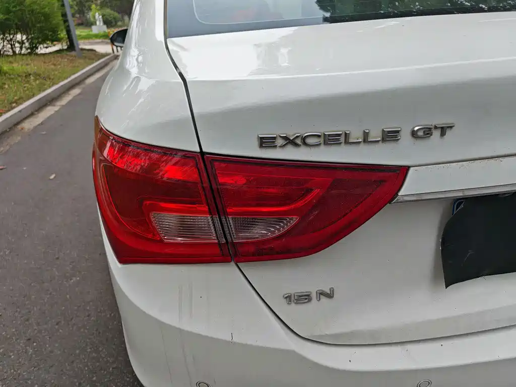 Buick Excelle 2017 — фото 17