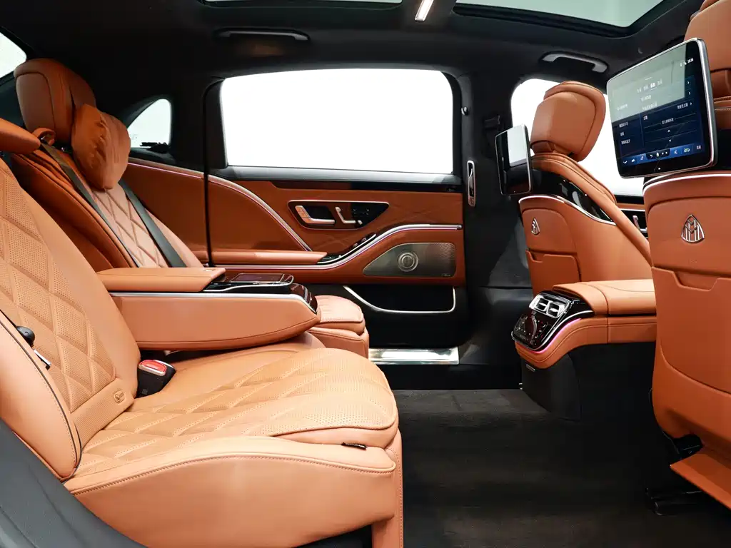 Mercedes-Benz Maybach S-Class 2022 — фото 16