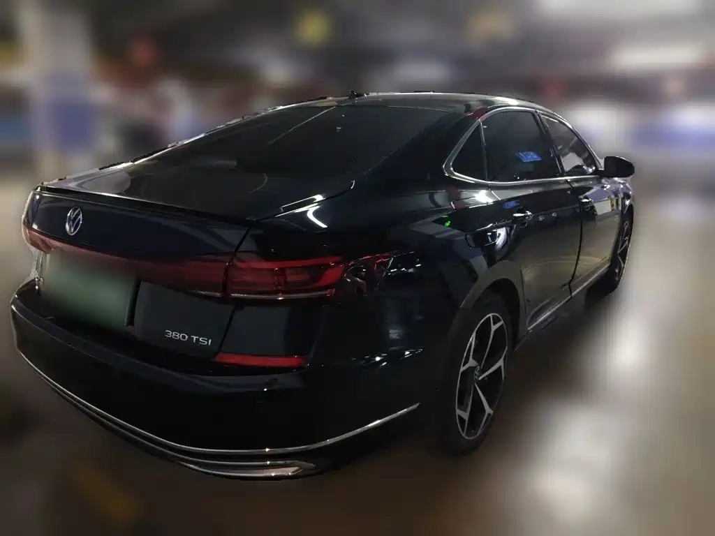 Volkswagen Passat 2025