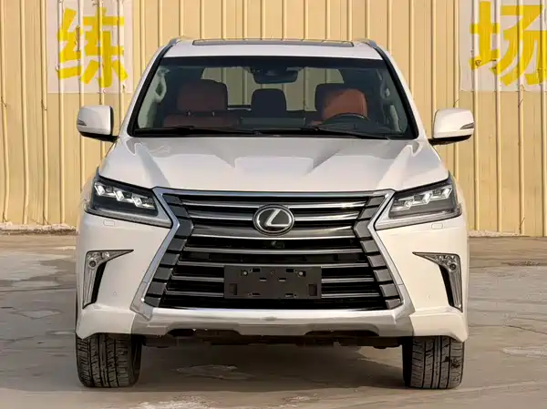 Lexus LX 2019