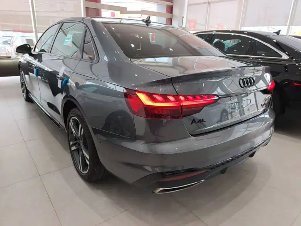 Audi A4L 2023
