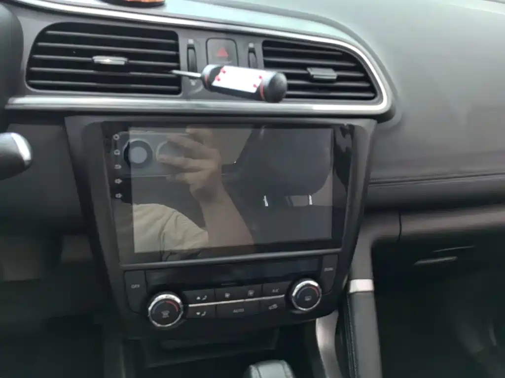 Renault Kadjar 2017 — фото 13
