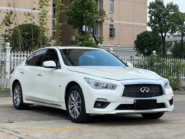 Infiniti Q50L 2020