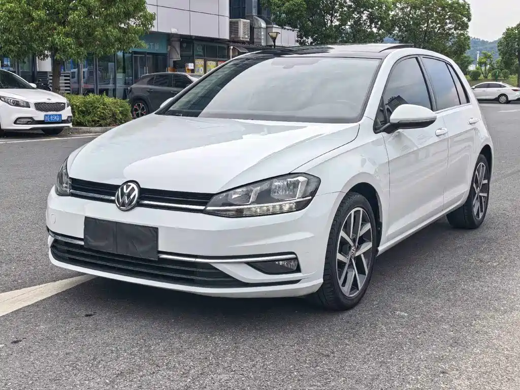 Volkswagen Golf 2020
