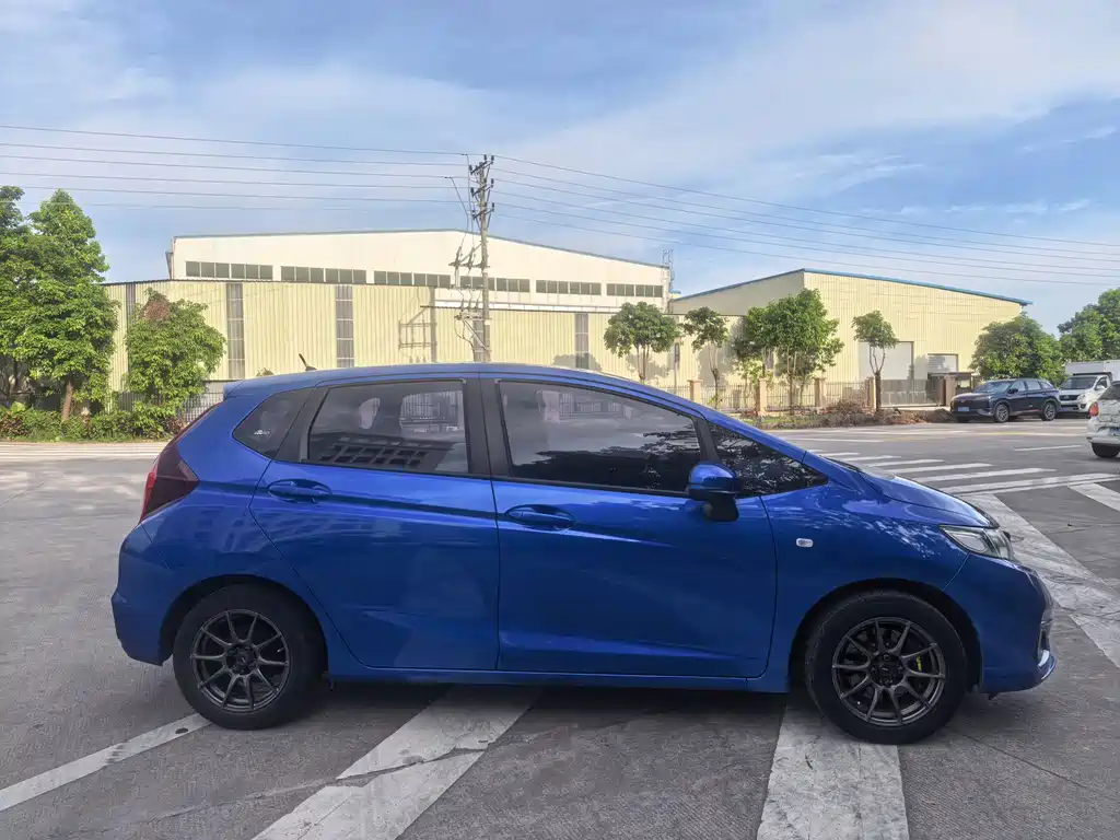 Honda Fit 2018 — фото 4