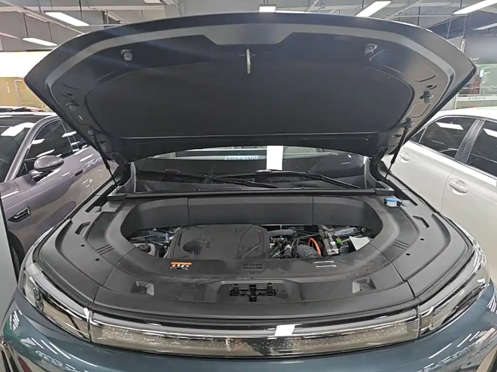 Geely Galaxy M9 2025 — фото 20