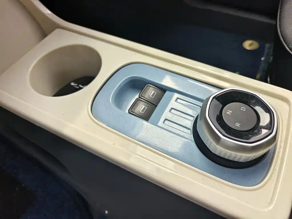 Geely Galaxy Panda 2023 — фото 17