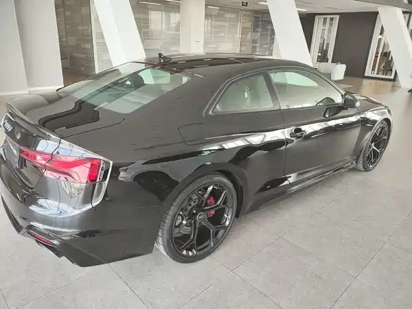 Audi RS 5 2023