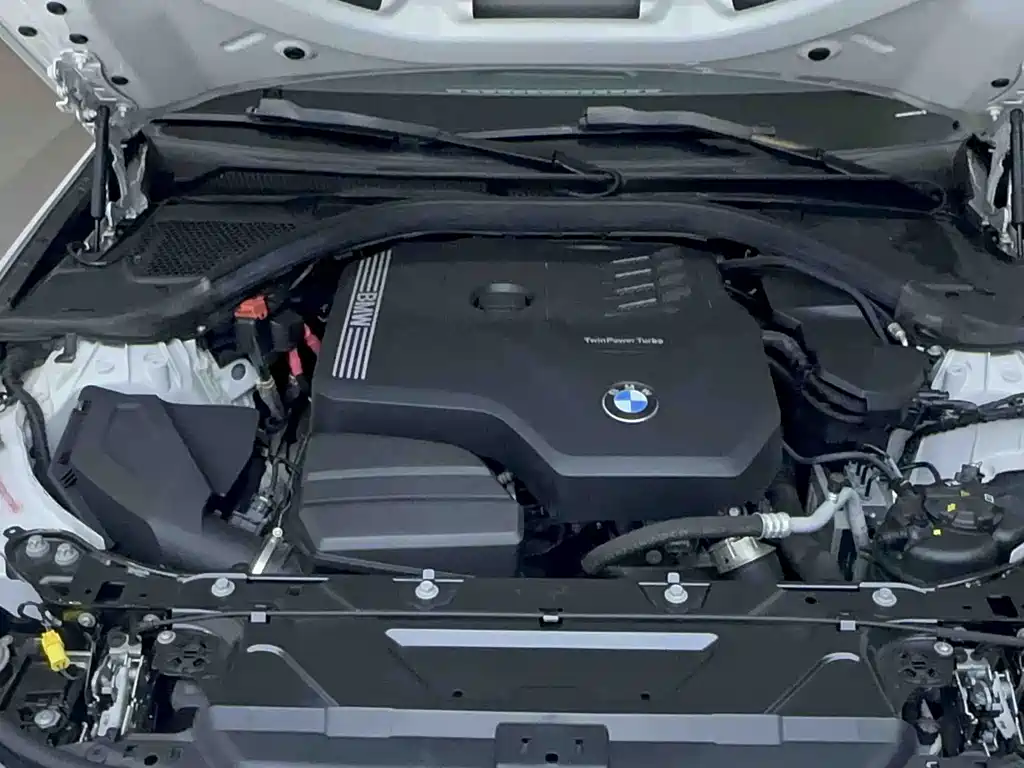 BMW 3 Series 2022 — фото 17