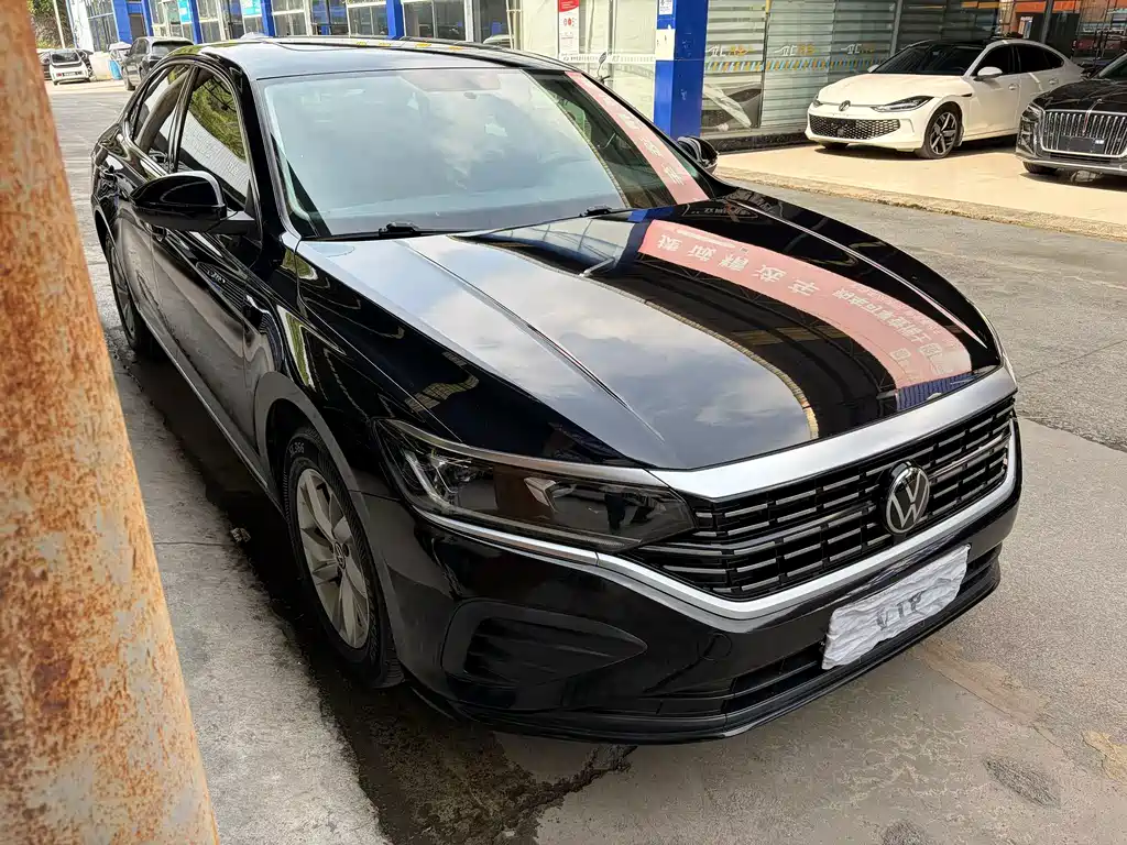 Volkswagen Passat 2023
