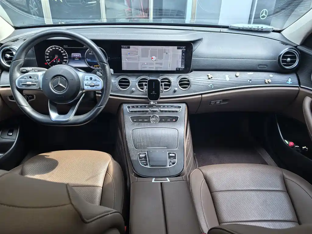 Mercedes-Benz E-Class 2020 — фото 9