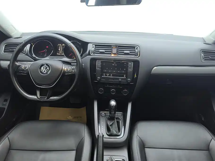 Volkswagen Sagitar 2018 — фото 12