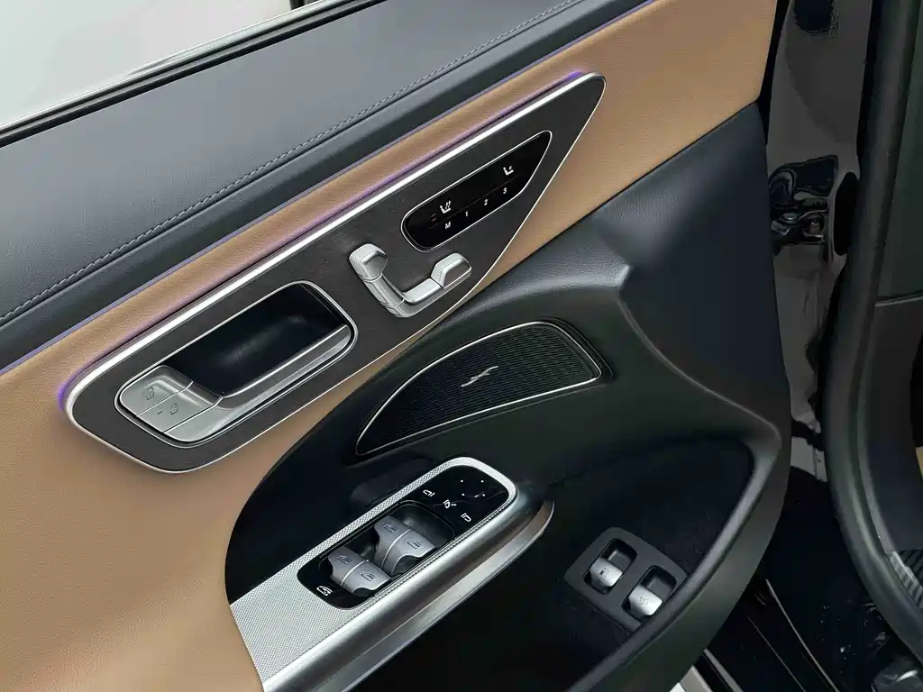 Mercedes-Benz E-Class New Energy 2025 — фото 11