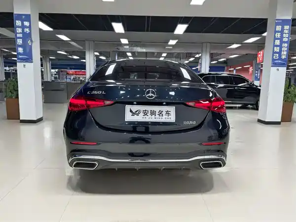 Mercedes-Benz C-Class 2024