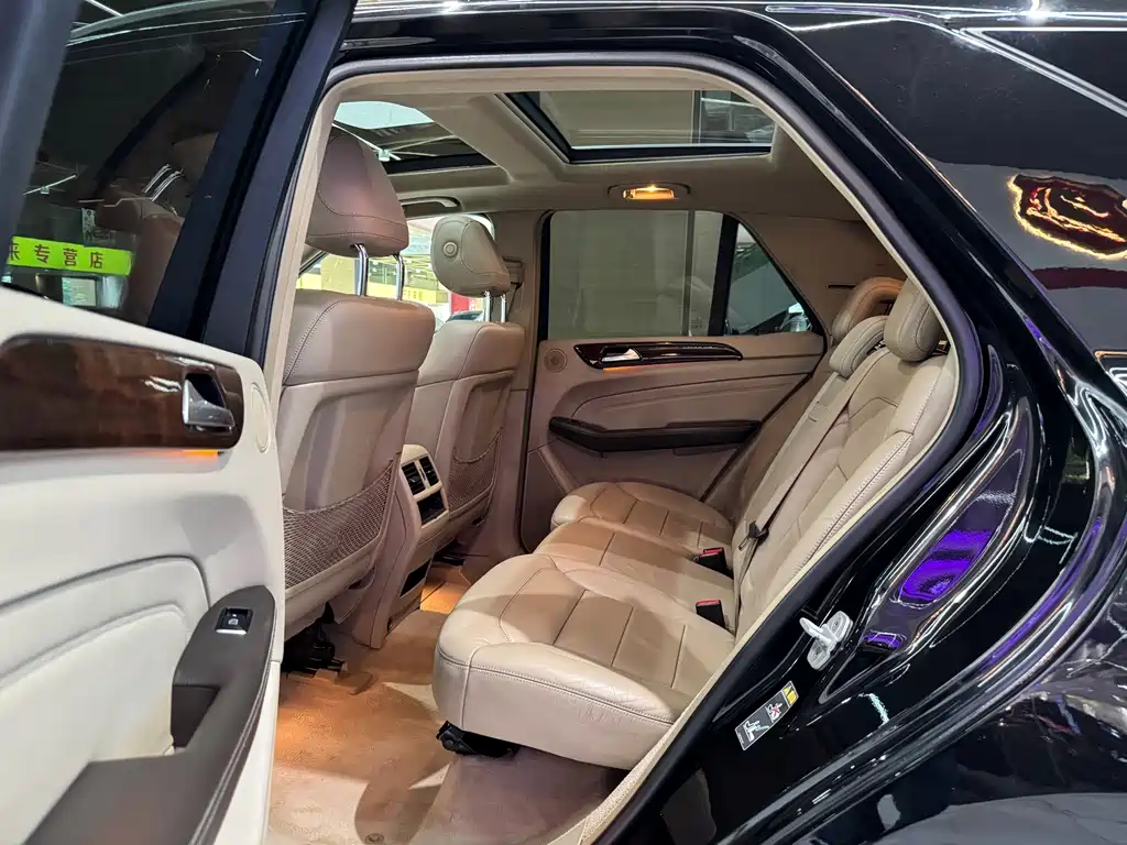 Mercedes-Benz M-Class 2015 — фото 8