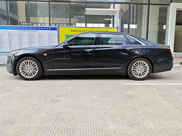 Cadillac CT6 2021