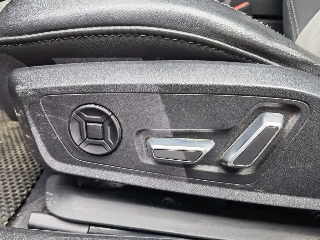 Audi A6L 2023 — фото 13