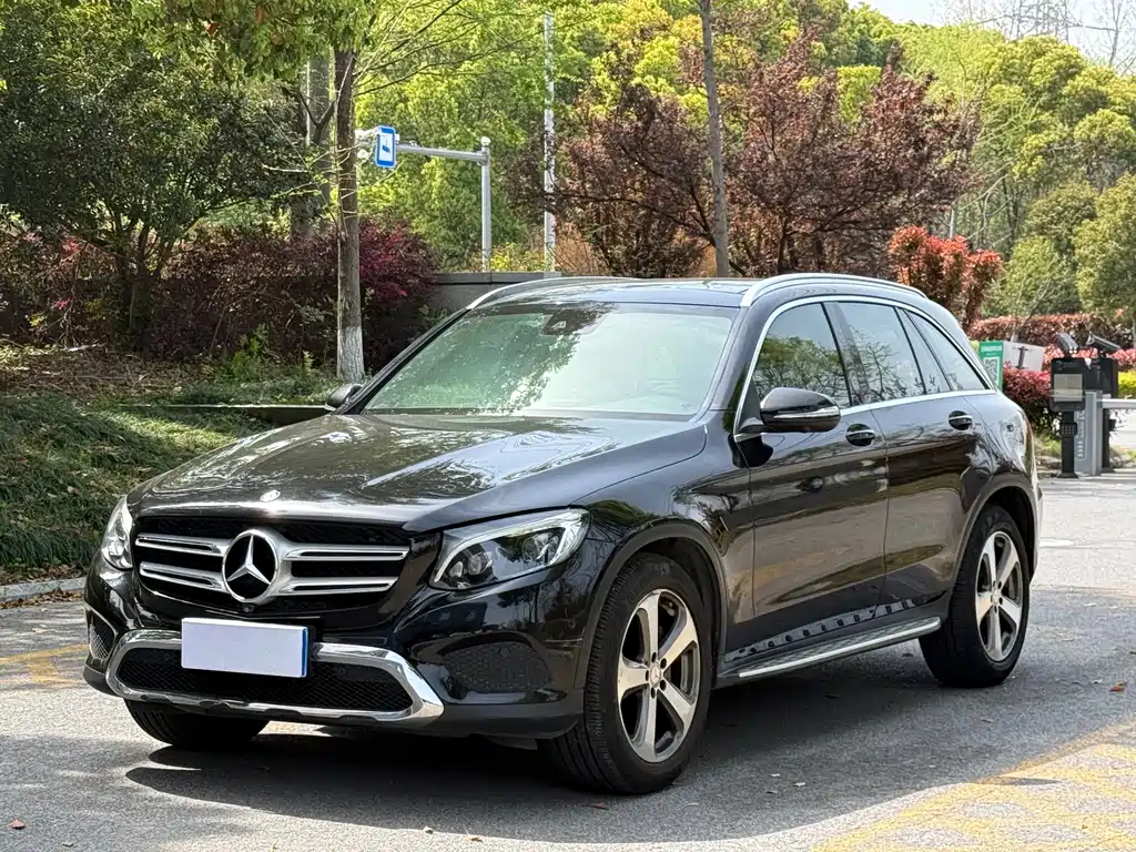 Mercedes-Benz GLC 2016 — фото 1