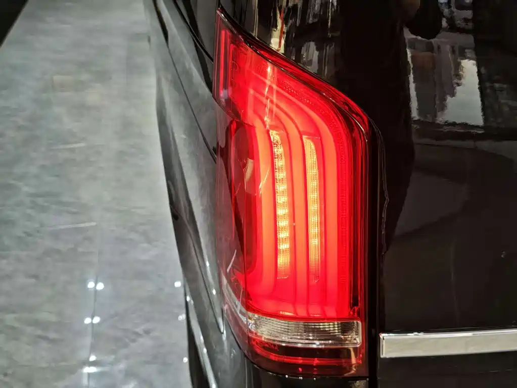 Mercedes-Benz Vito 2019 — фото 9