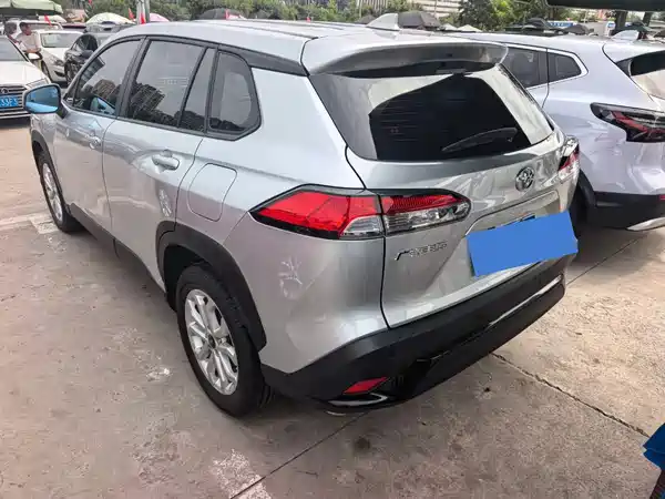 Toyota Frontlander 2022