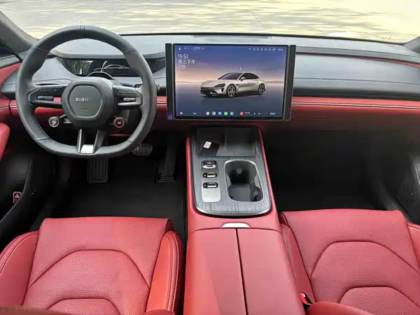 Xiaomi SU7 2024