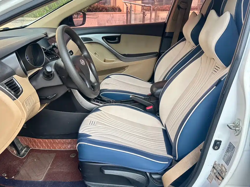 Hyundai Elantra 2014