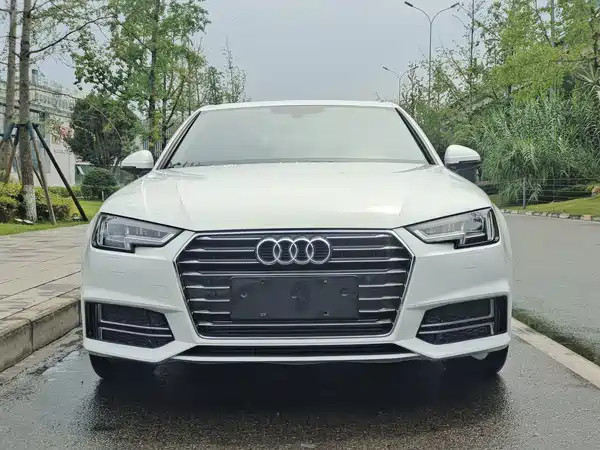 Audi A4L 2020