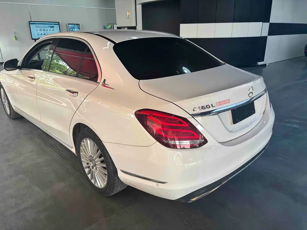 Mercedes-Benz C-Class 2015 — фото 7