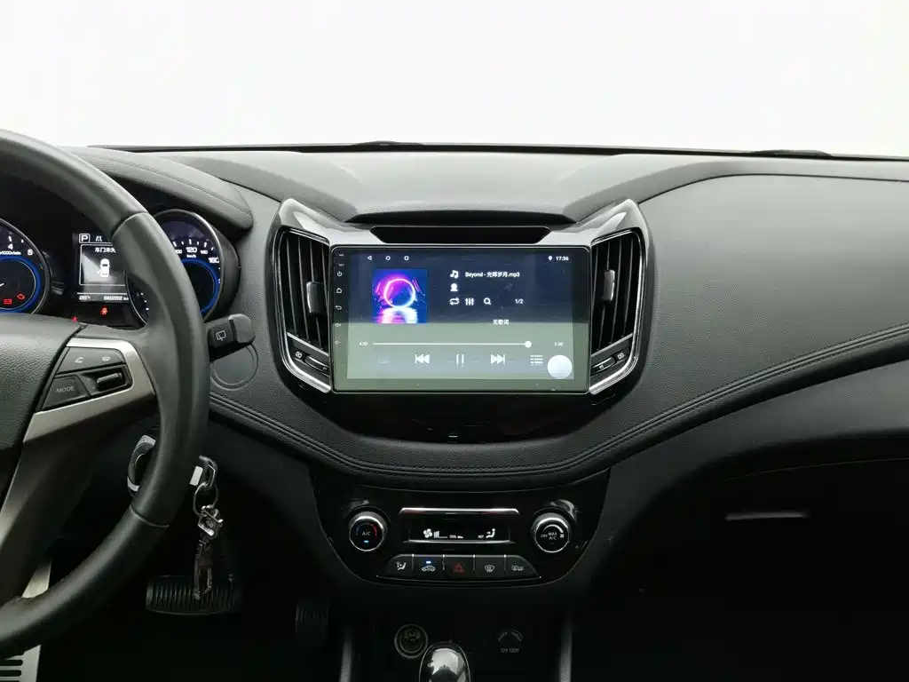 Changan Eado XT 2016 — фото 12