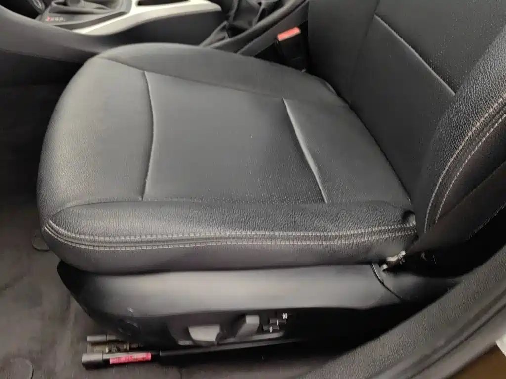 BMW X1 2013 — фото 20
