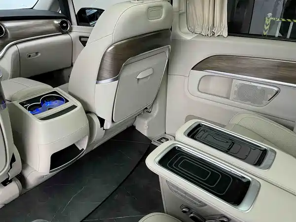 Mercedes-Benz V-Class 2022