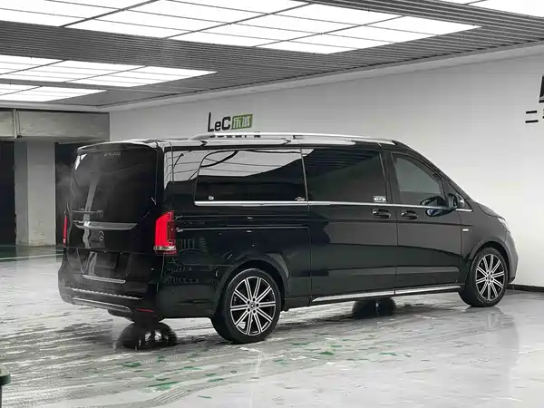 Mercedes-Benz V-Class 2022