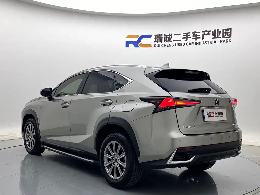Lexus NX 2021 — фото 7