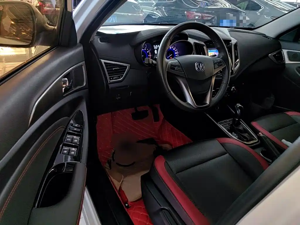 Changan Eado XT 2018 — фото 16