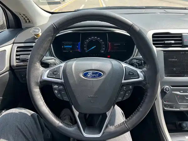 Ford Mondeo 2016